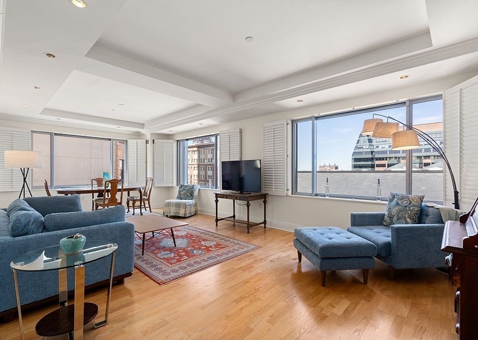 1st image of 1 Huntington Ave APT 807
