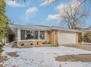 1814 Oakton St, Park Ridge, IL 60068