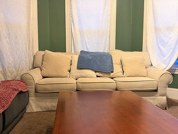 3rd image of 132 Dewey St APT 3