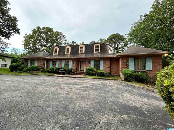 626 Somerset Blvd, Bessemer, AL 35020