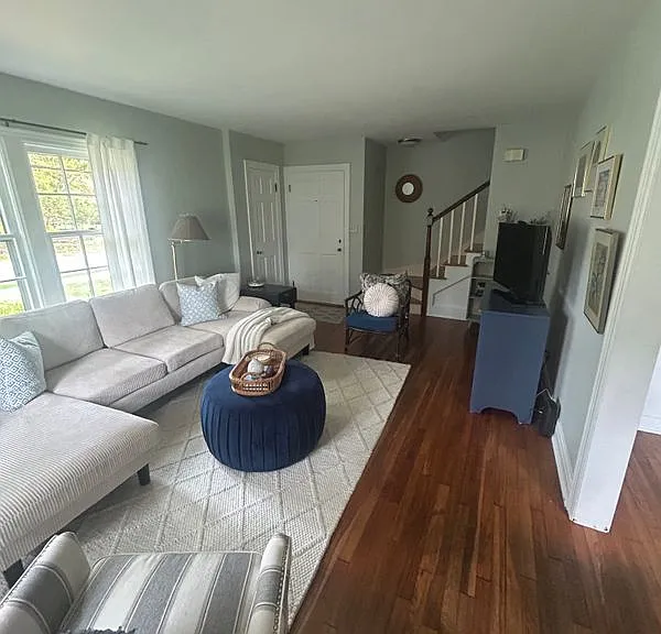 136 Adams Pl — Photo 6