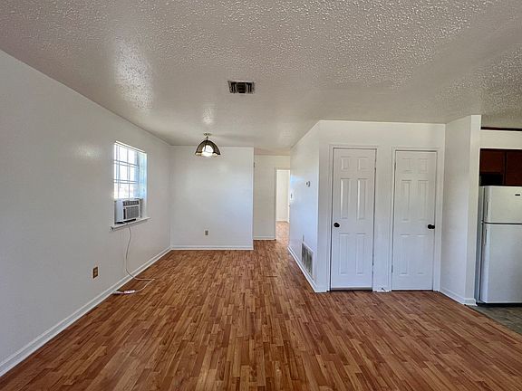 4th image of 101 Vieux Orleans Cir #C