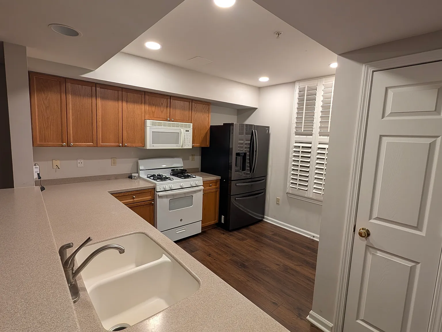 2 bed, 1434 sqft, $2,250 — Photo 4