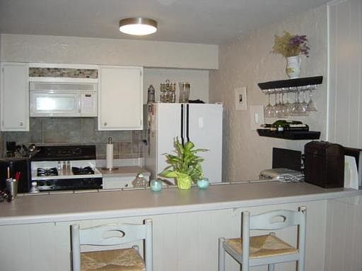 5th image of 4210 MILLSTEAD DR