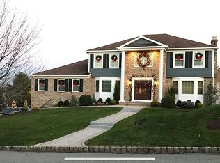 39 Howell Dr, Verona, NJ 07044