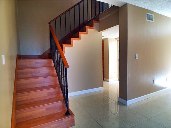 2nd image of 14267 Kendale Lakes Cir