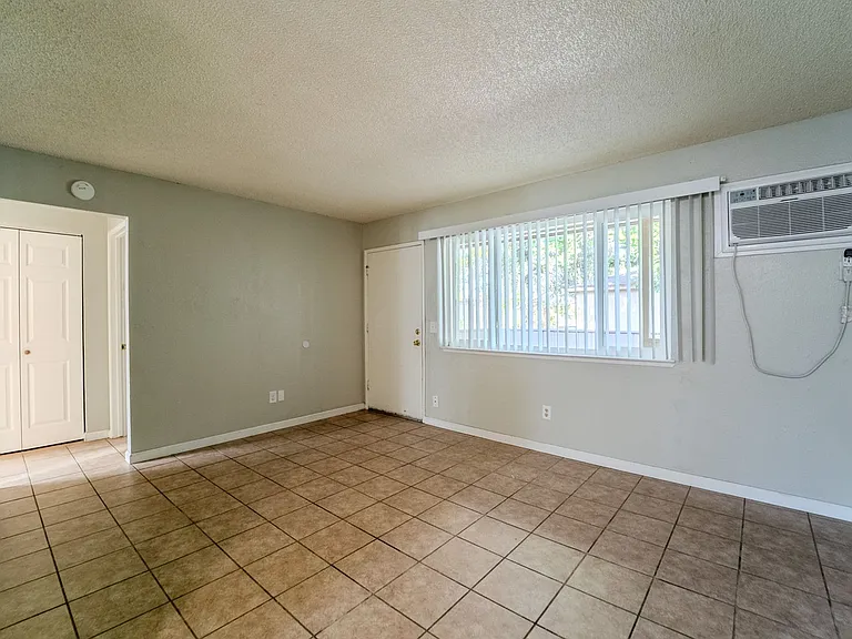 5944 Park Ave #5956 — Photo 16
