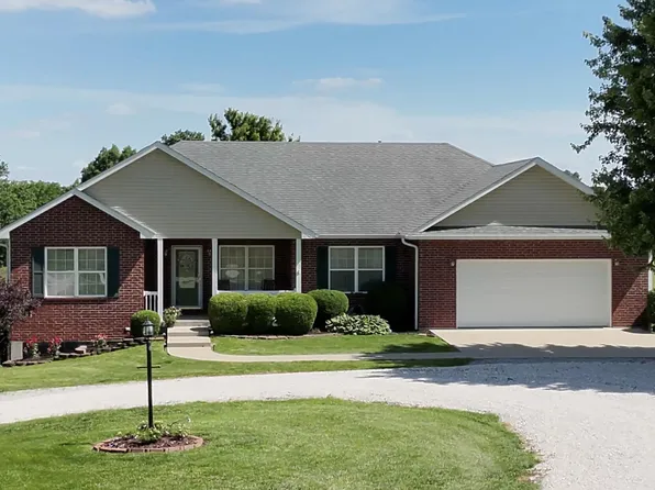 9200 E Bowling Ln, Columbia, MO 65201