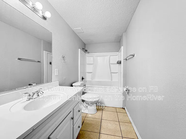 2213 E Emma St — Photo 17