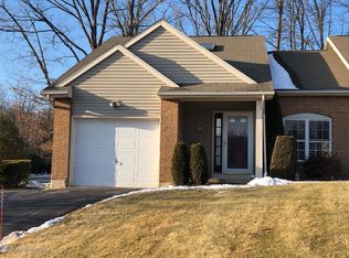 1001 Strawberry Ln, Hazle Township, PA 18202