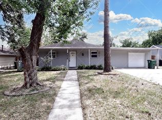 7023 Roos Rd, Houston, TX 77074