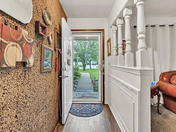4th image of 1101 NW 103rd St
