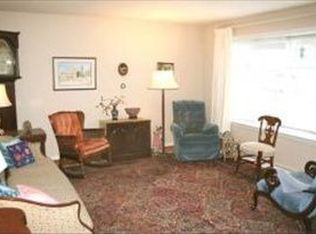 1737 Valley Forge Rd, Lancaster, PA 17603