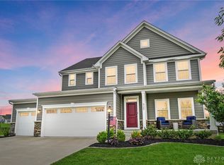 920 Acorn Dr, Dayton, OH 45440