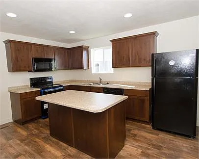 240 N 750 E — Photo 20