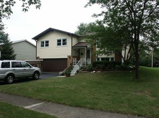 2708 Ravinia Ln, Woodridge, IL 60517