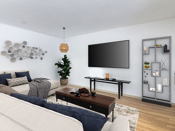 4th image of 2200 Arbor Cir APT 2