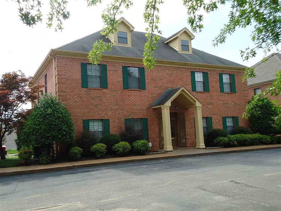 1st image of 2820 Summer Oaks Dr