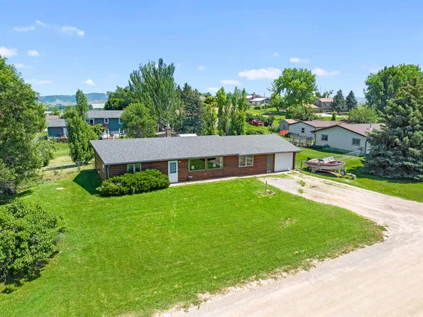 10 Pioneer Ln, Spearfish, SD 57783