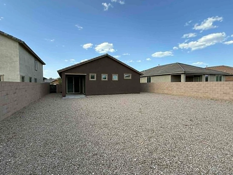 10450 S Cutting Horse Dr — Photo 29