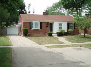 9919 Hubbard St, Livonia, MI 48150