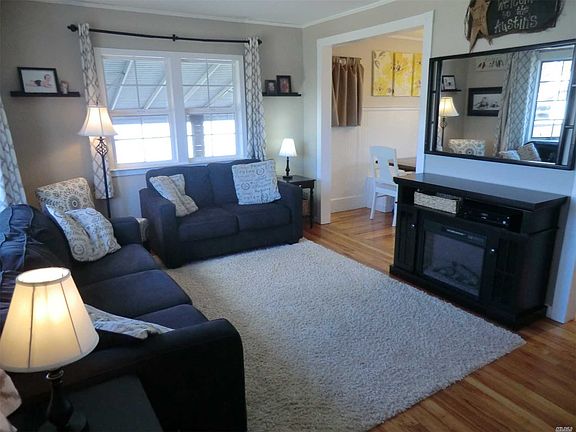 4th image of 29 Cedar St