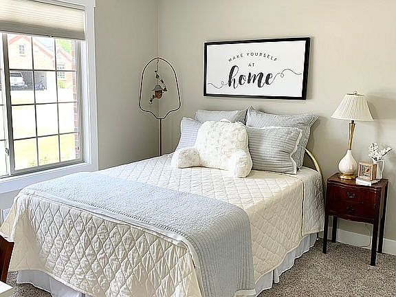 Guest bedroom