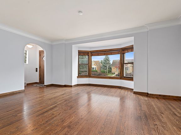 4th image of 1834 N 77th Ct