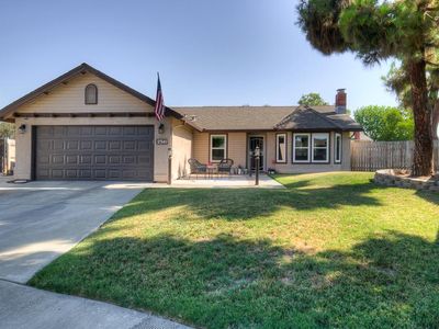 2341 Ashwood Ct, Hanford, CA, 93230