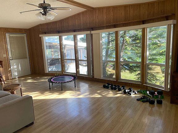 4th image of 16830 Silver Shores Ln