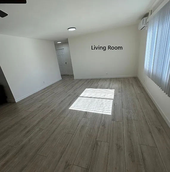 2014 S Burnside Ave #1/2 — Photo 3