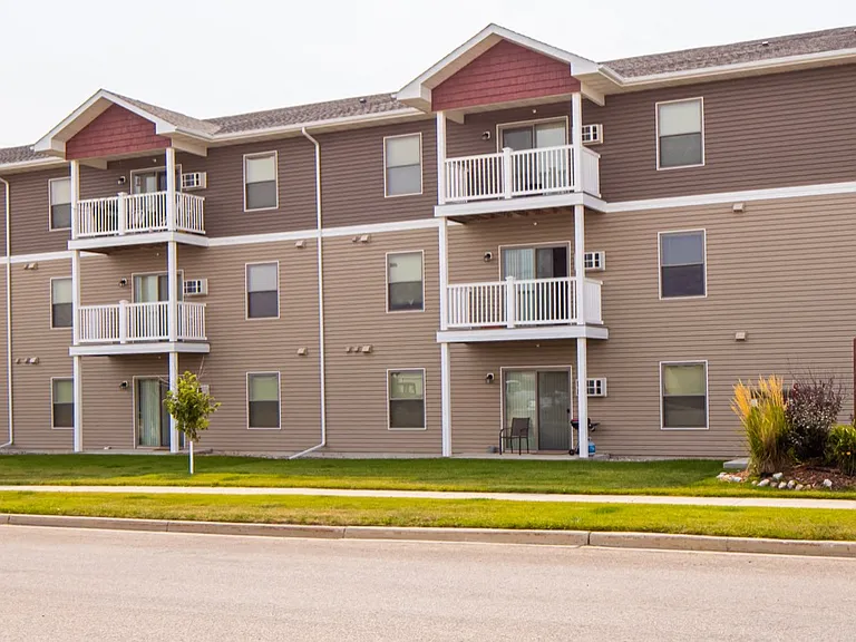 Stanley Apartments — Photo 17
