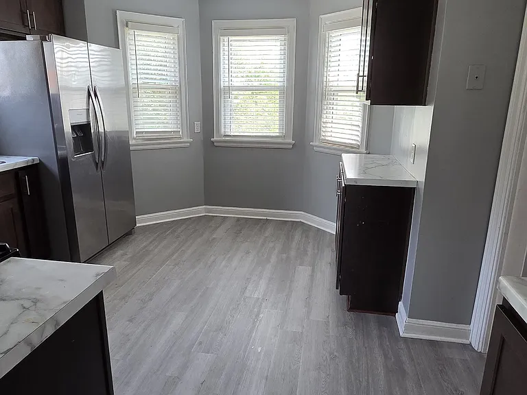 5572 N Bethmaur Ln — Photo 16