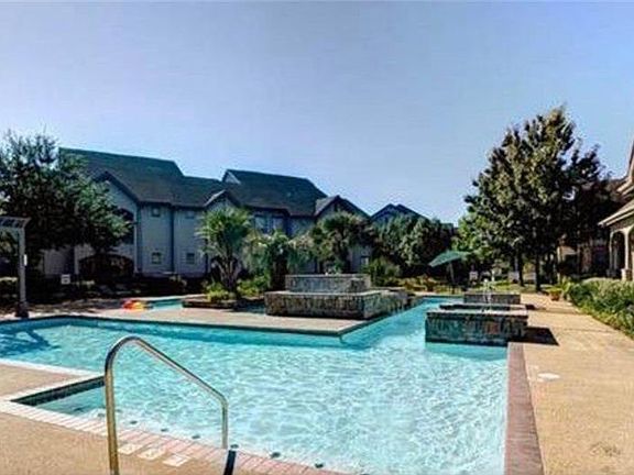 3rd image of 350 Emerald Forest Blvd APT 19201