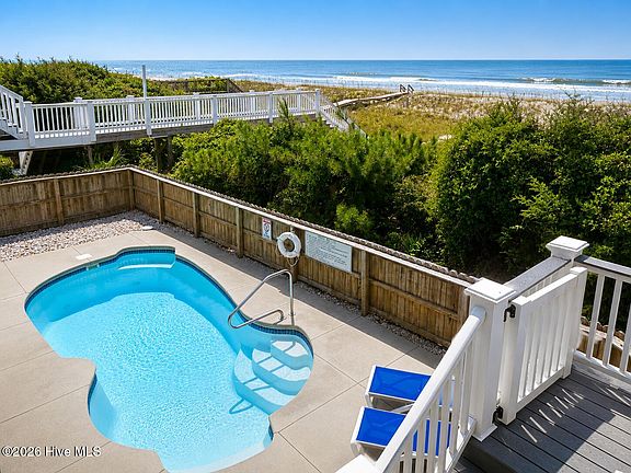4th image of 145 Ocean Boulevard W