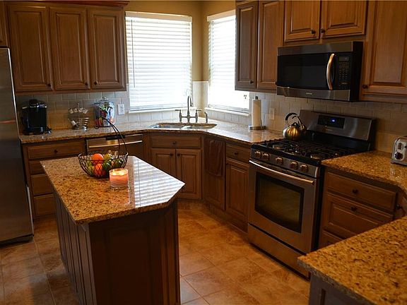 3rd image of 4294 Kingsbury Cv