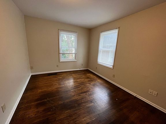 4th image of 2457-2459 East Ave