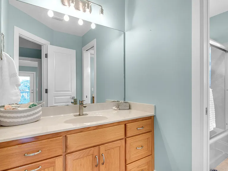 279 Joy Ln — Photo 32