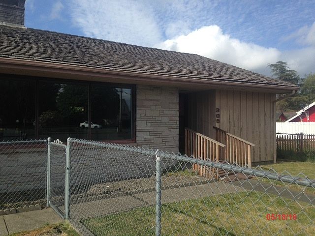 1st image of 305 Emerson Ave