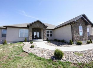 27358 Clover Dr, Sedalia, MO 65301