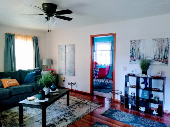 205 S Sherwood Dr, Bloomington, IN 47404