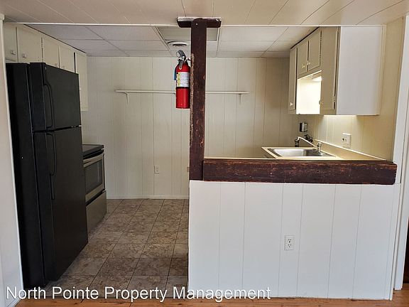 4th image of 135 W Charlotte St APT C