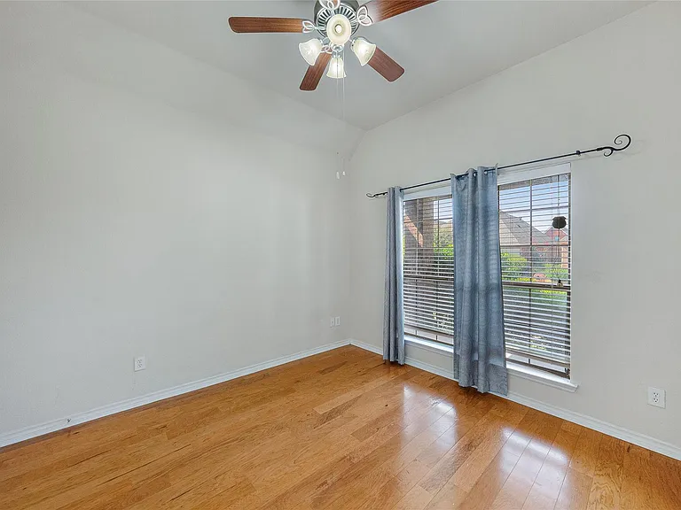 1411 Snowberry Dr — Photo 25