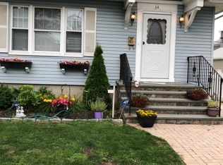 64 Rhodes St, New Rochelle, NY 10801