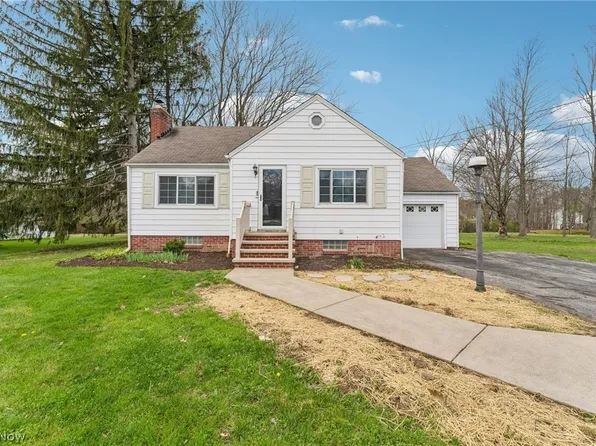 9340 Avery Rd, Broadview Heights, OH 44147