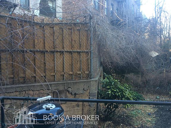 4th image of 790 Washington Ave APT 1A