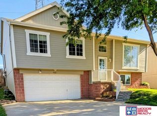 7602 Howell St, Omaha, NE 68122
