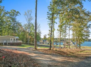 105 Buckeye Dr, Sparta, GA 31087