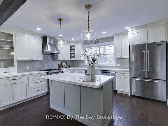 5th image of 1595 County Road 42 Rd