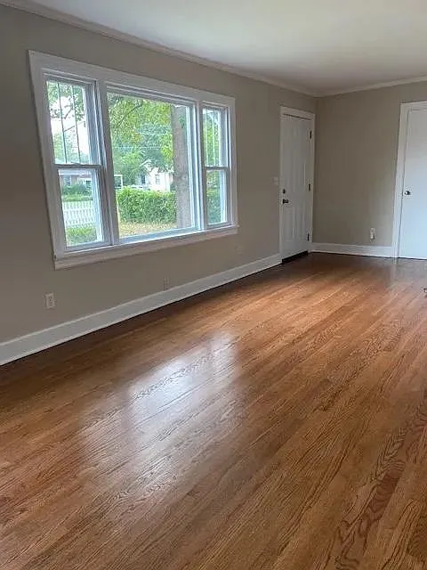 702 Spencer Dr — Photo 3